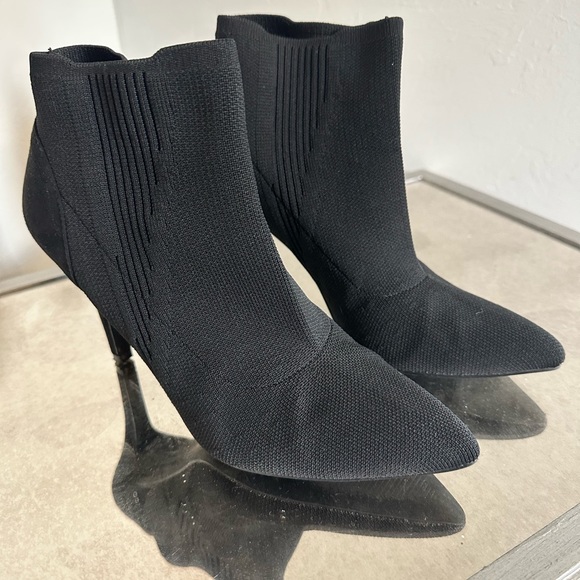 MIA booties - Picture 2 of 5